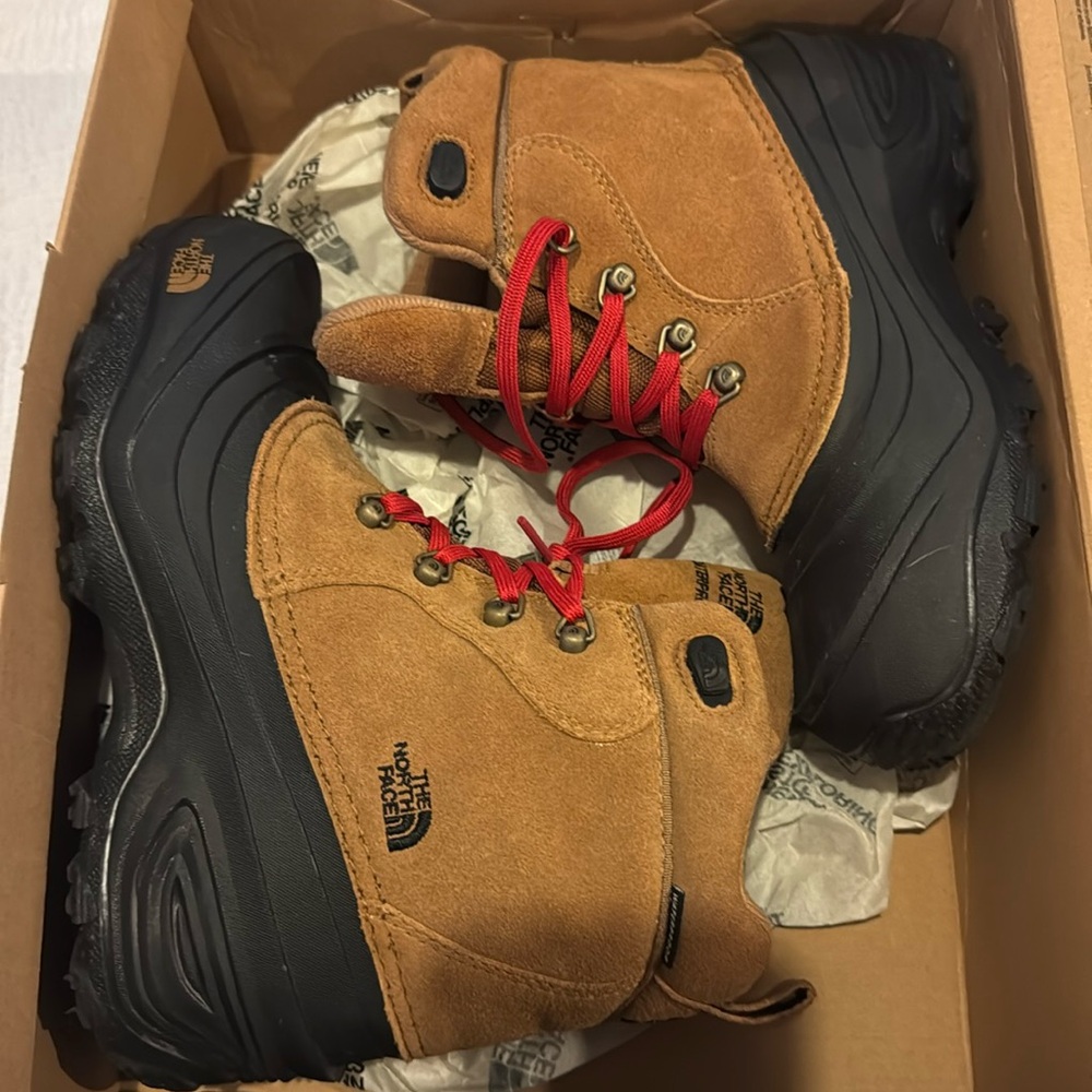 North Face Snow Boots Youth Size 6